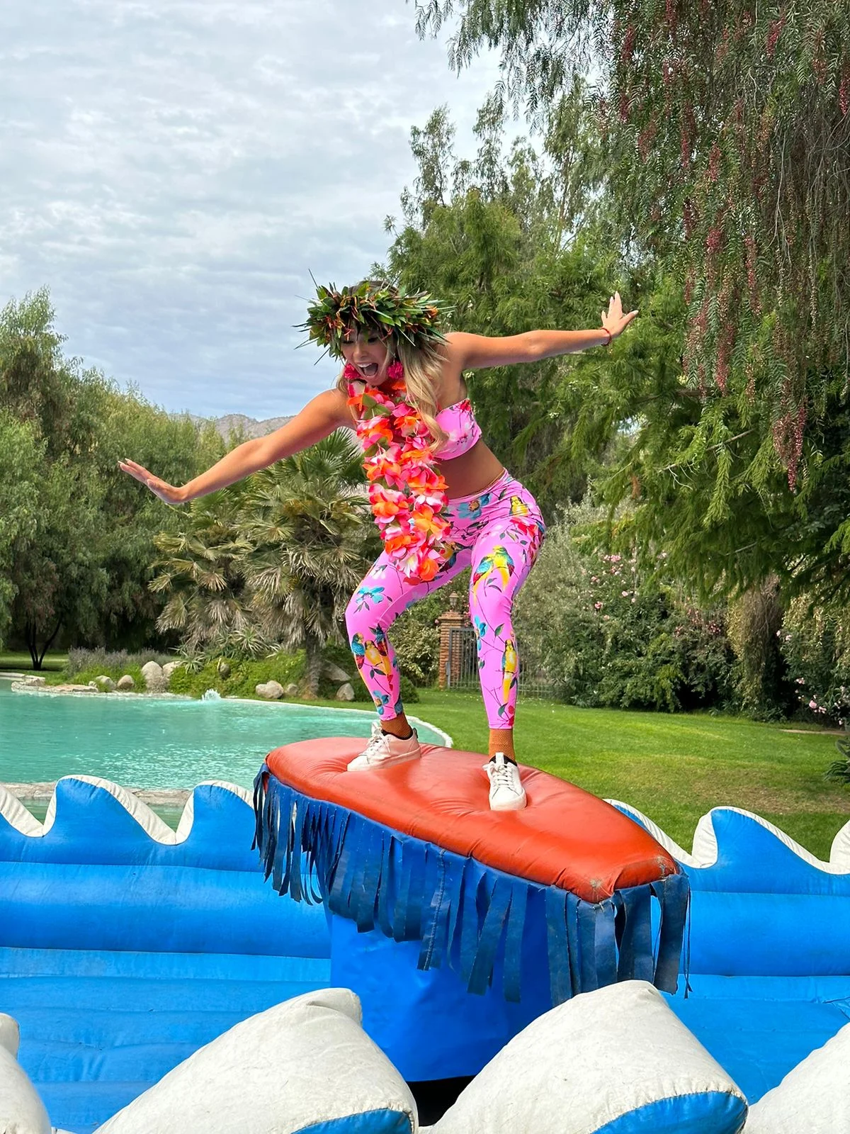 Simulador Tabla de Surf - Arriendo en Santiago